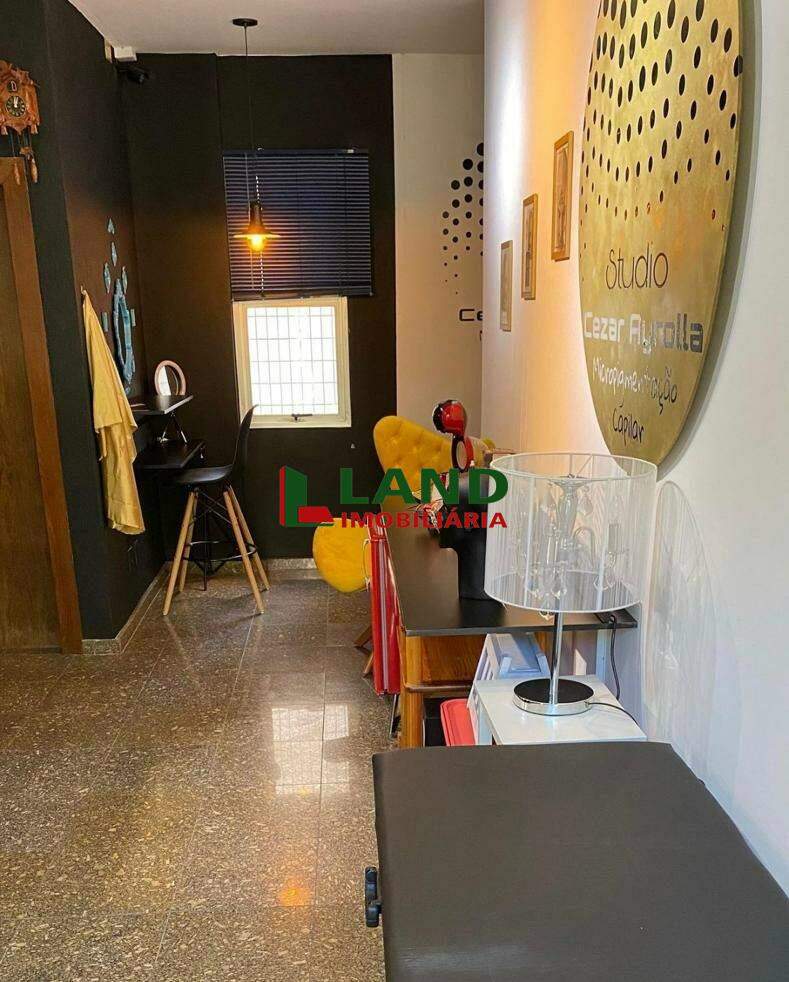 Sala comercial à venda no Funcionários: 