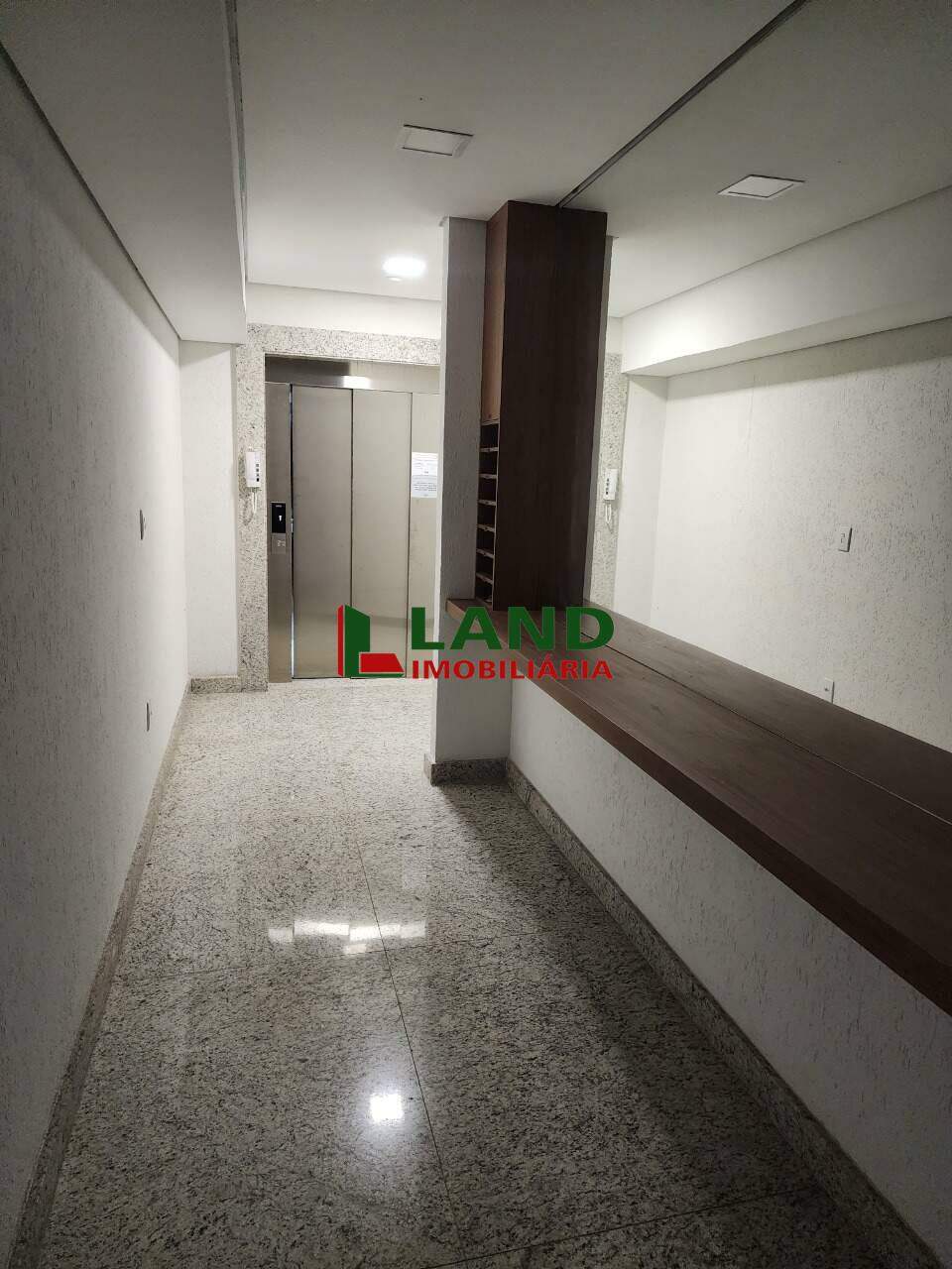 Área privativa à venda no Dona Clara: 