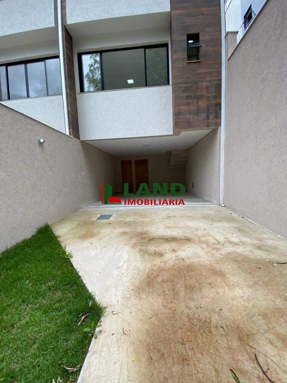 Casa à venda no Itapoã: 