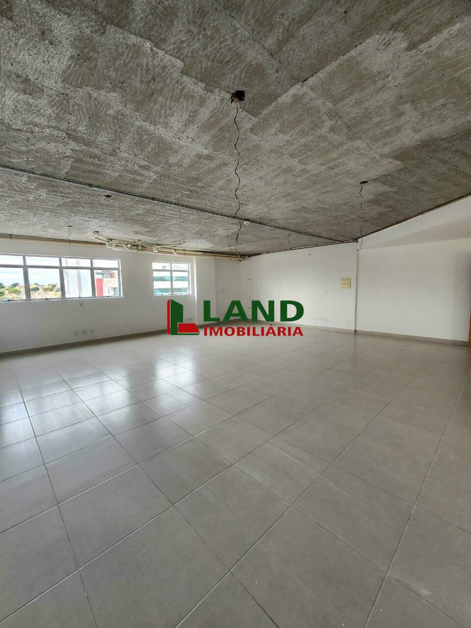 Sala comercial à venda no Jaraguá: 