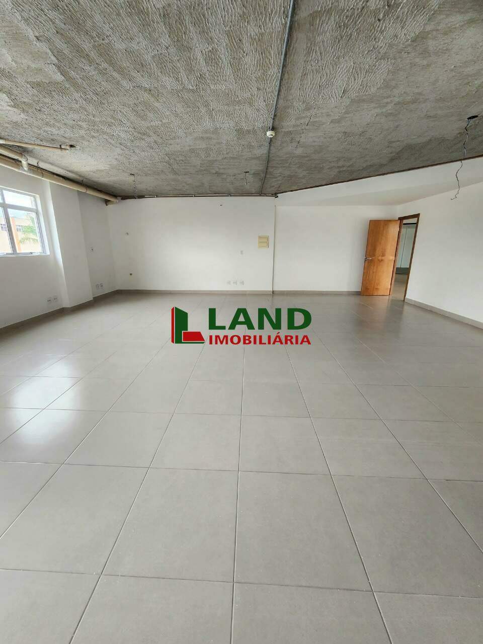 Sala comercial à venda no Jaraguá: 