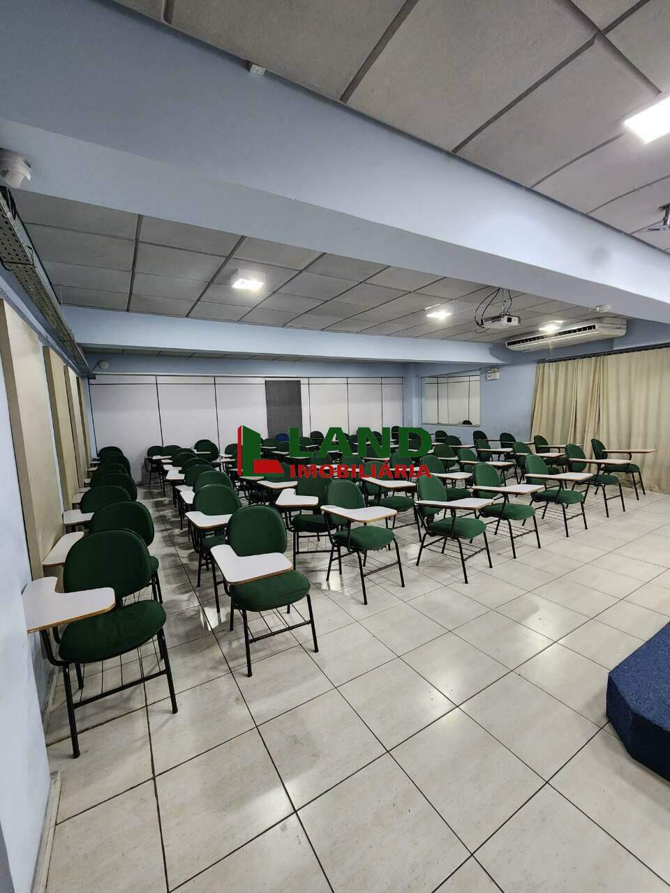 Sala comercial à venda no Liberdade/Jaraguá: 