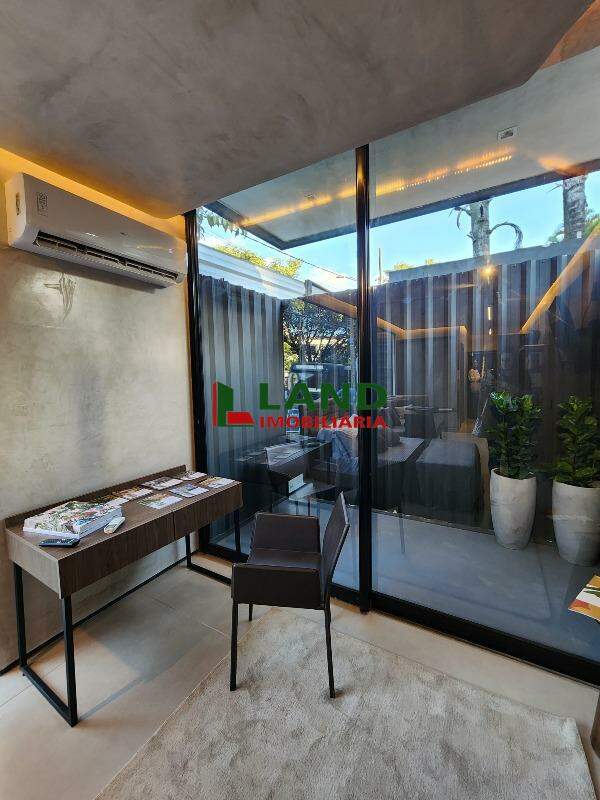 Loft/Studio/Flat à venda no Cidade Jardim: 
