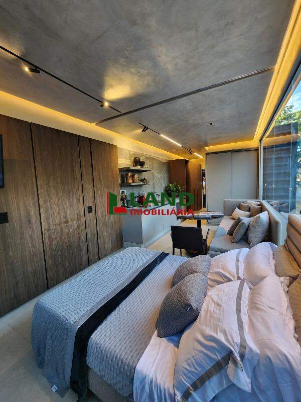 Loft/Studio/Flat à venda no Cidade Jardim: 