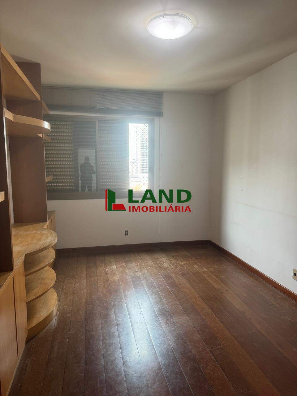 Apartamento à venda no Funcionários: 