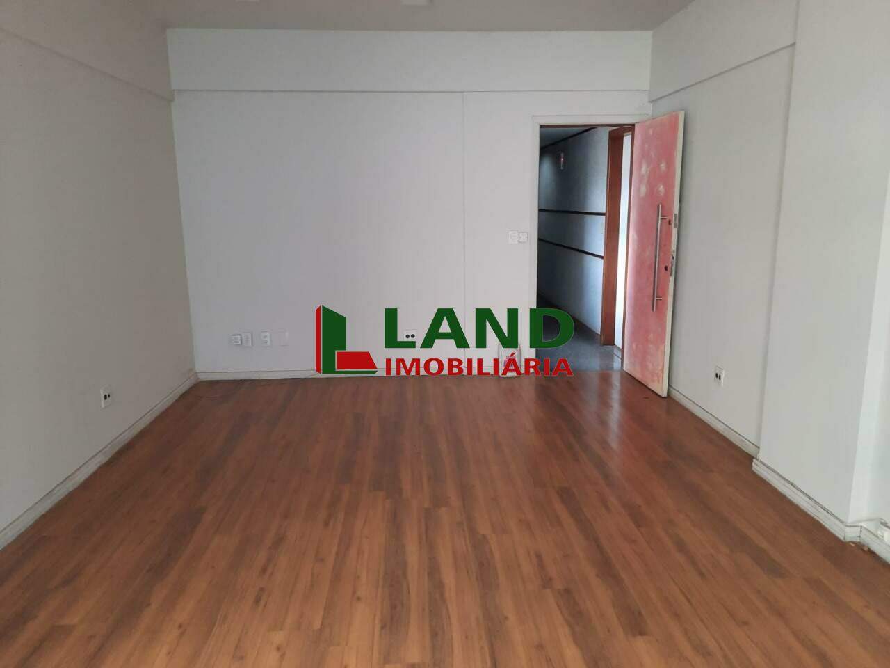 Sala comercial à venda no Santa Efigênia: 