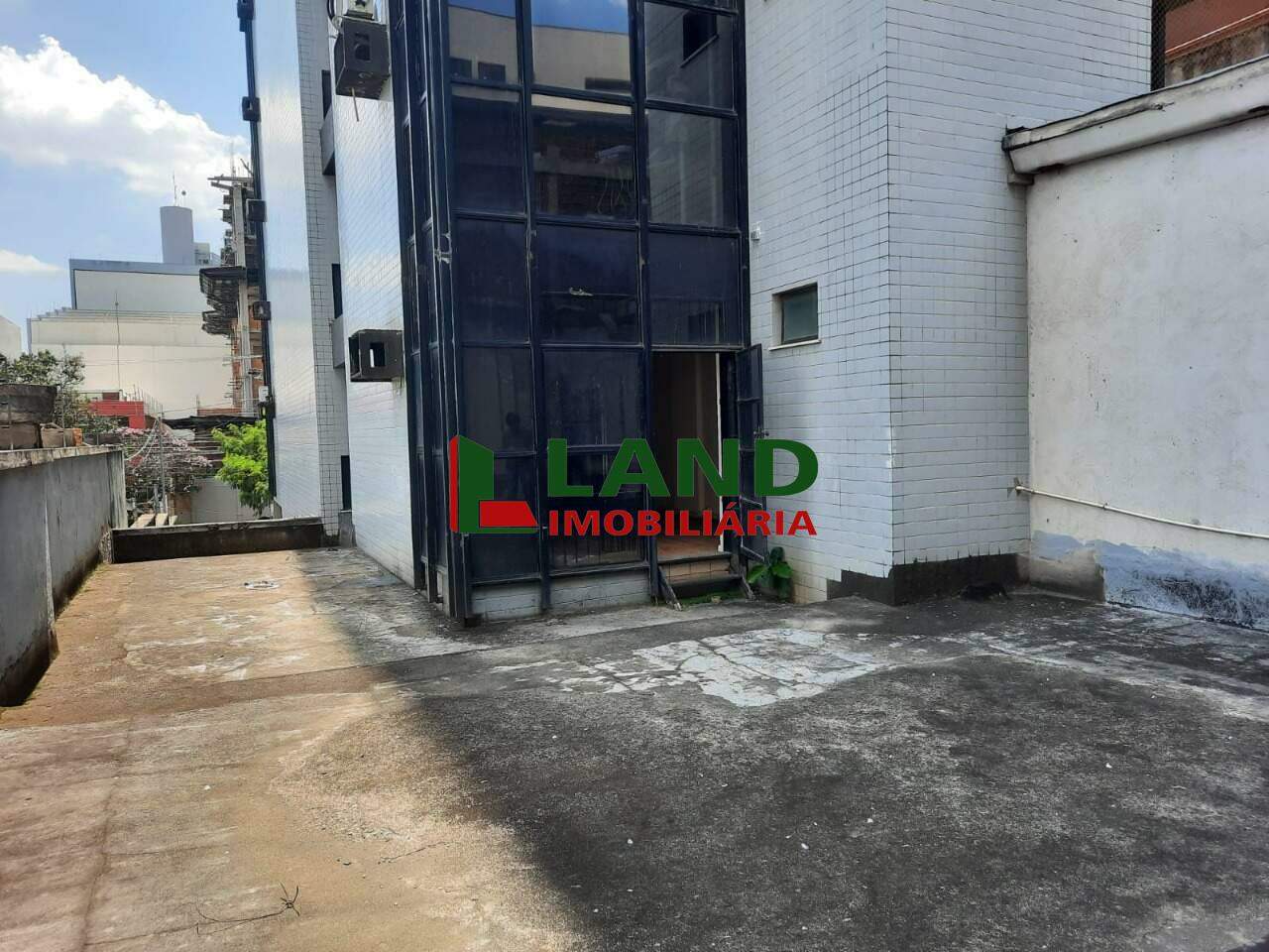 Sala comercial à venda no Santa Efigênia: 