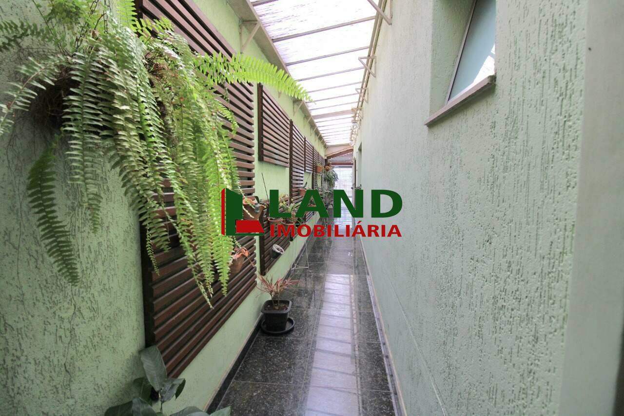 Casa à venda no Dona Clara: 