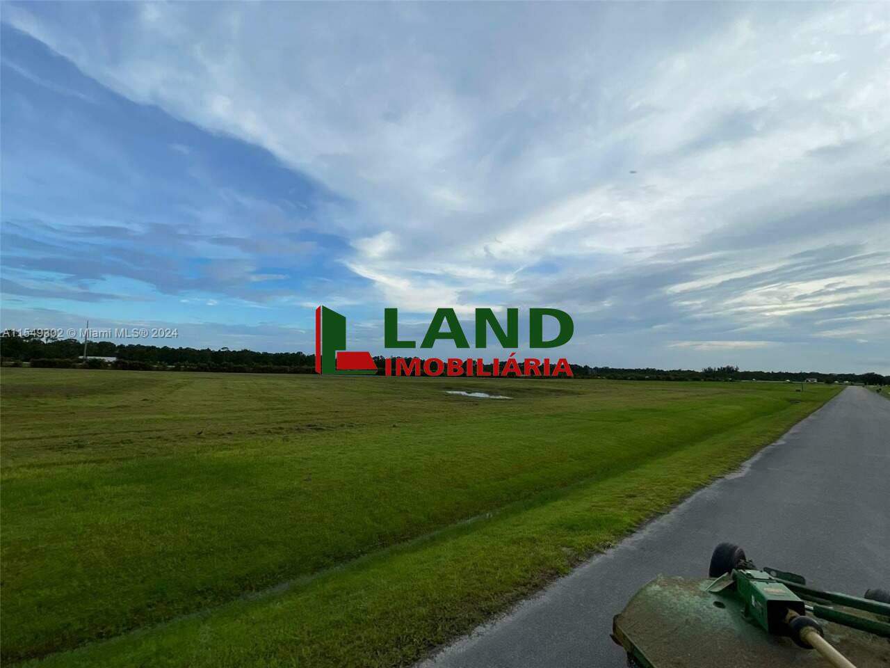 Internacionais à venda no Palm City: 