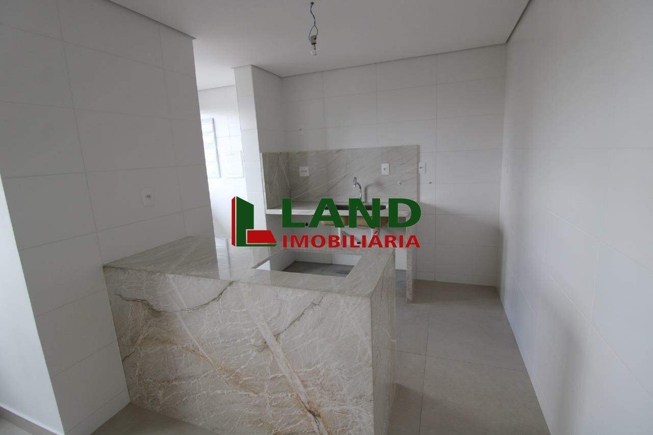 Apartamento à venda no Prado: 