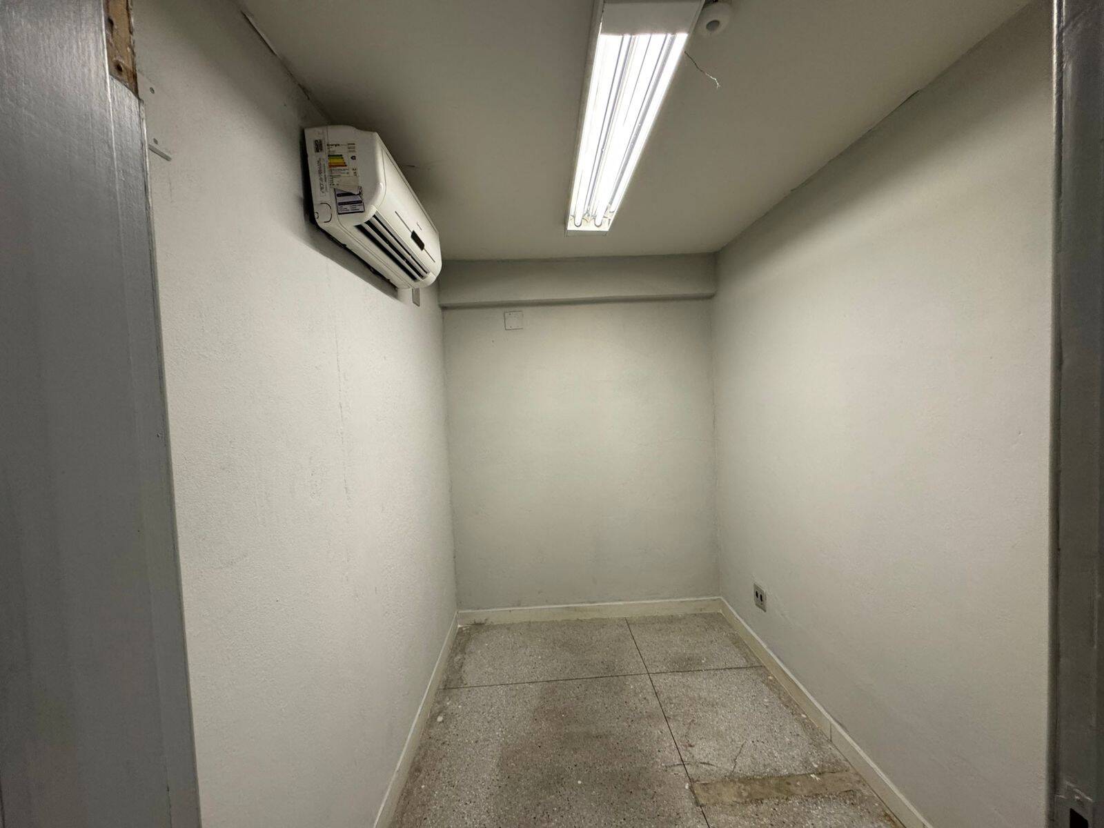 Loja para aluguel no Vila Satélite: 