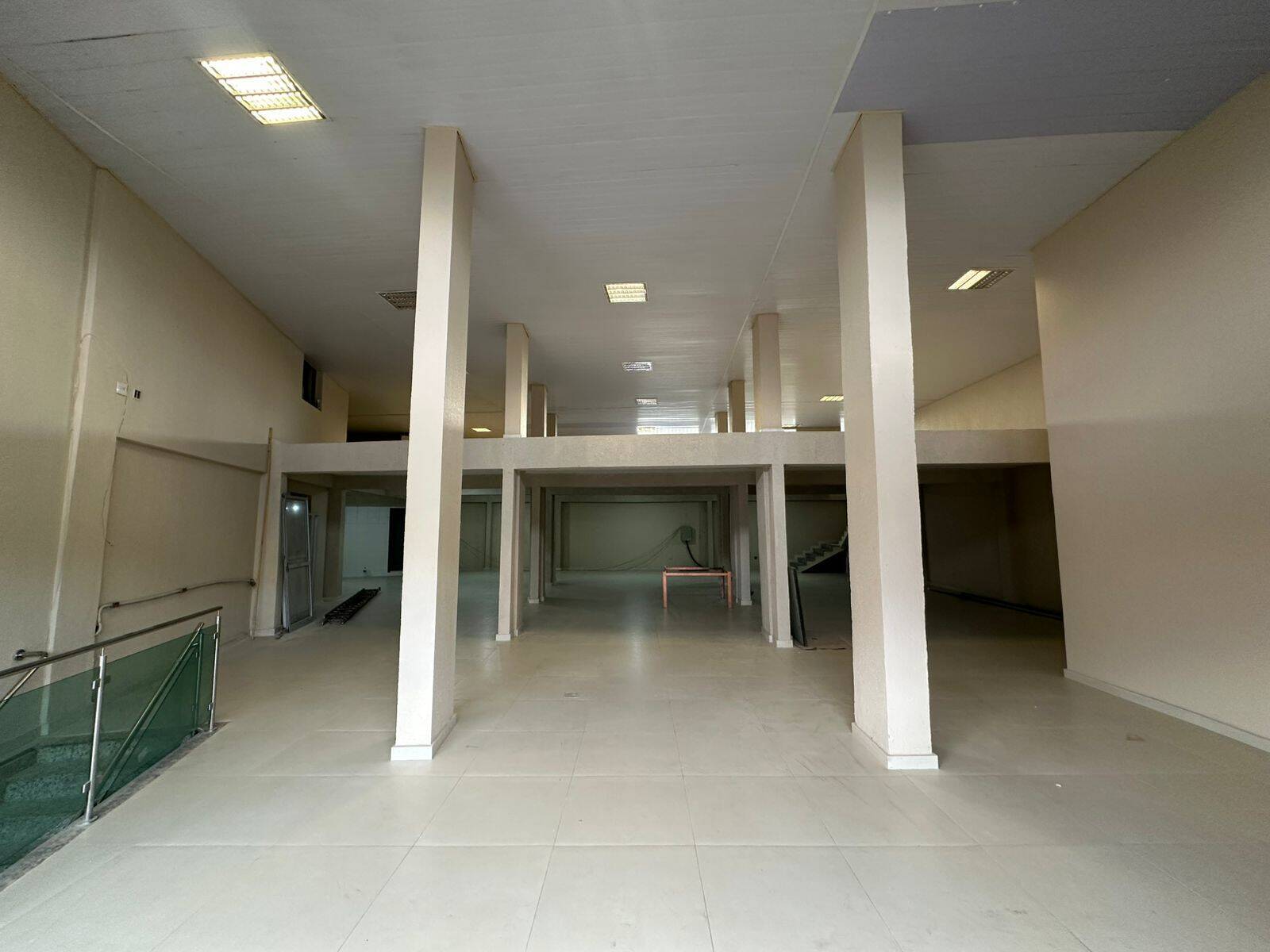 Loja para aluguel no Palmeiras (Parque Durval de Barros): 