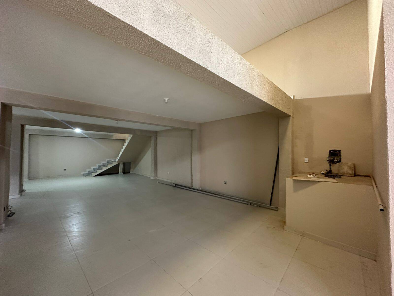 Loja para aluguel no Palmeiras (Parque Durval de Barros): 