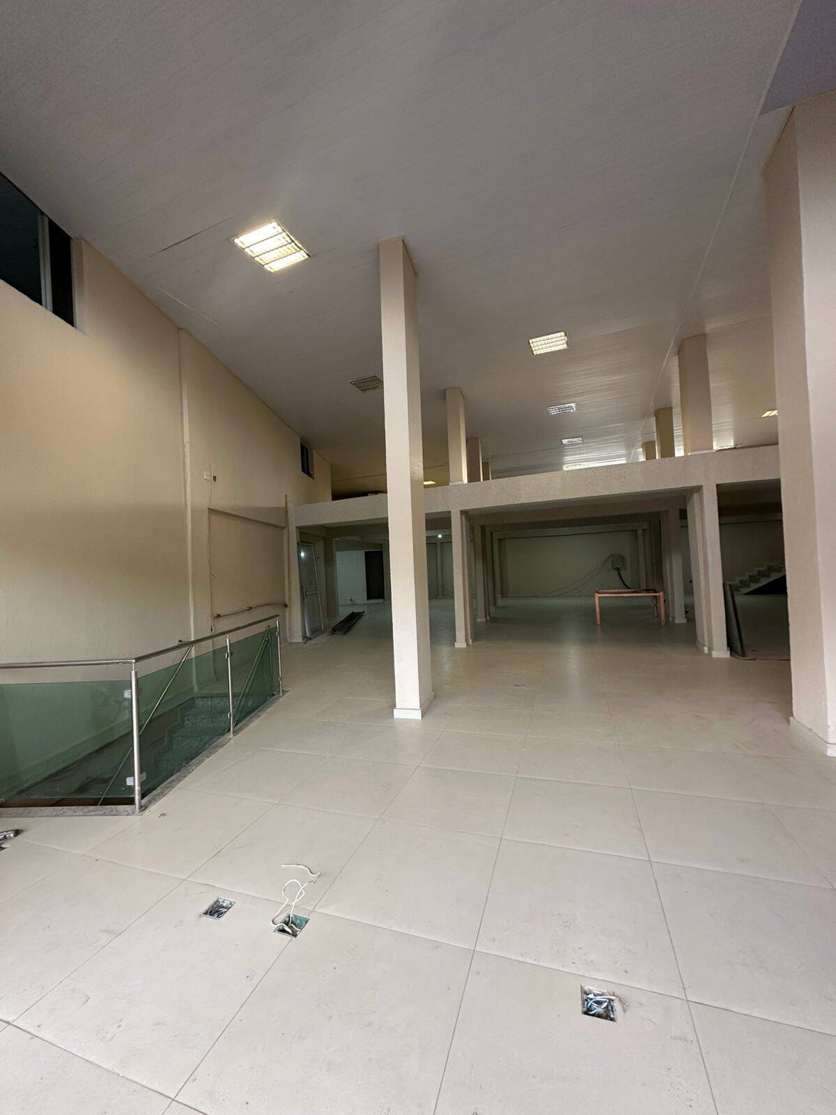 Loja para aluguel no Palmeiras (Parque Durval de Barros): 