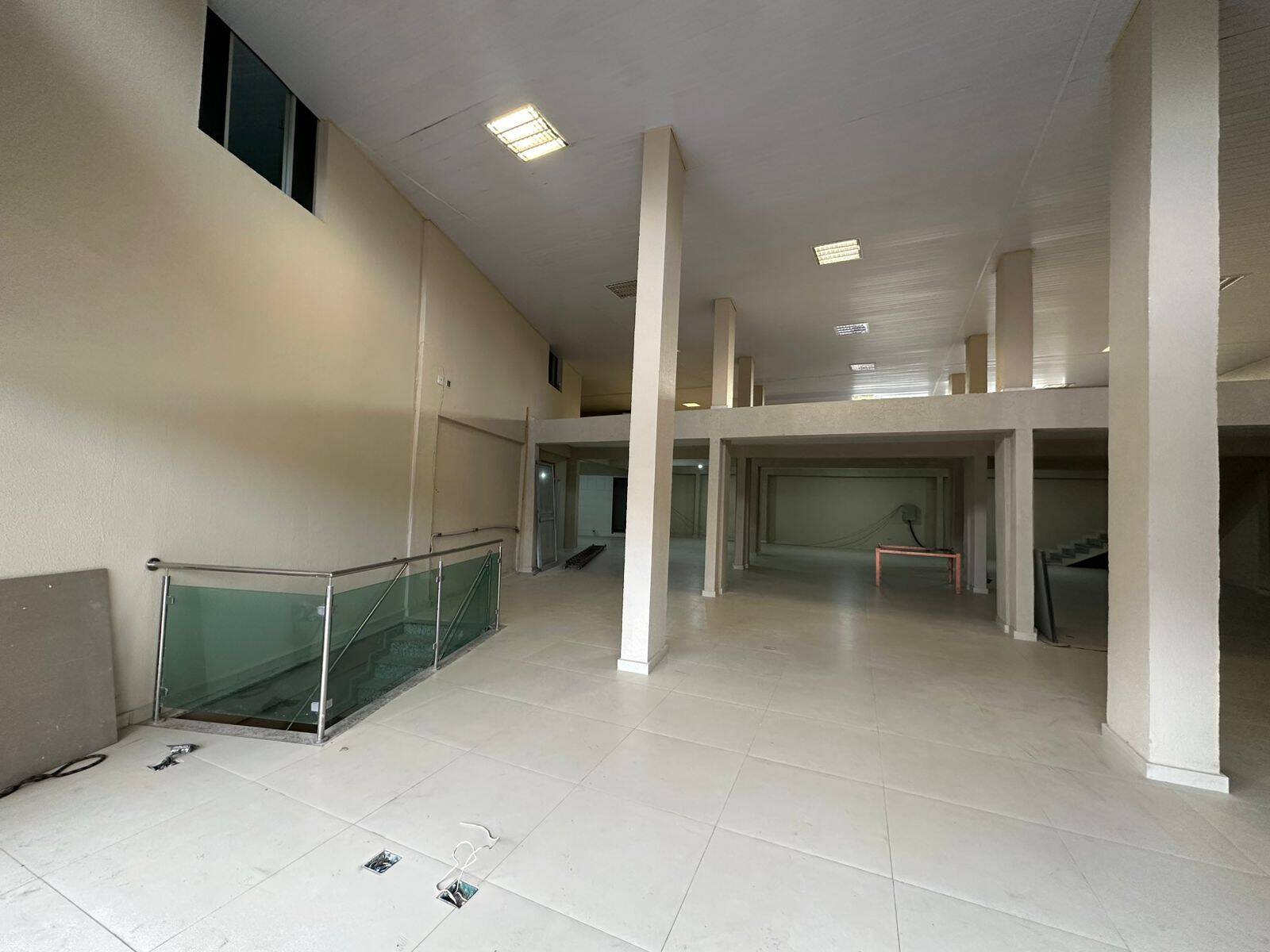 Loja para aluguel no Palmeiras (Parque Durval de Barros): 