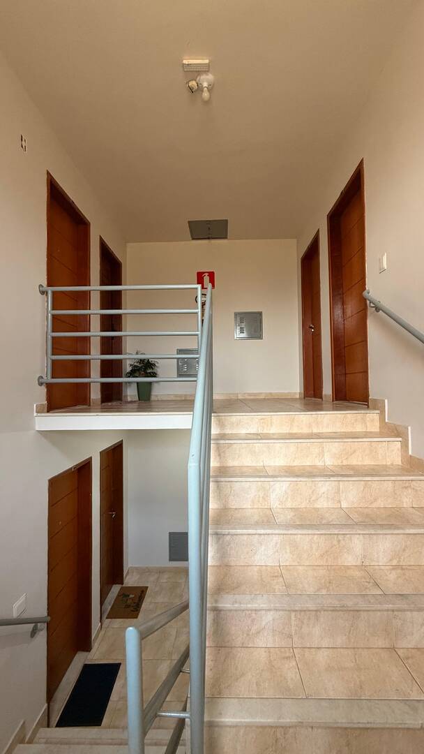 Apartamento para aluguel no Lago Azul - 2 Seção: 