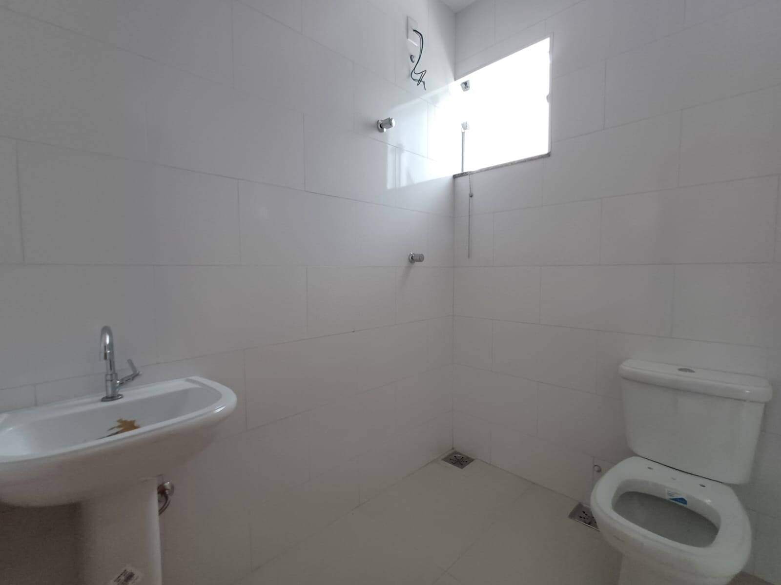 Casa Duplex à venda no Jardim das Flores: 