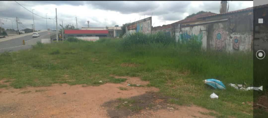 Lote à venda no Itapoã: 