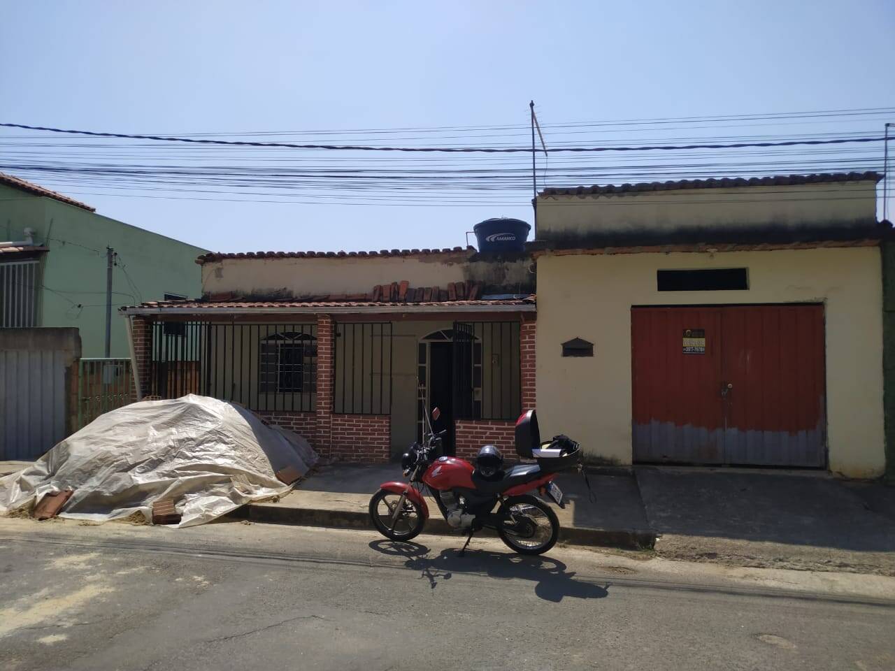 Casa à venda no Planalto: 