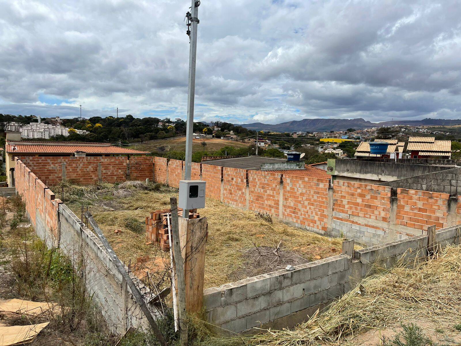 Lote à venda no Serra Azul: 
