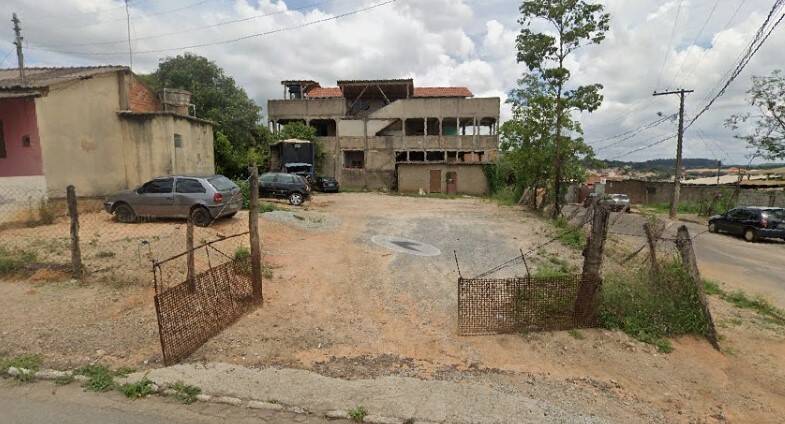 Lote à venda no Vila Satélite: 
