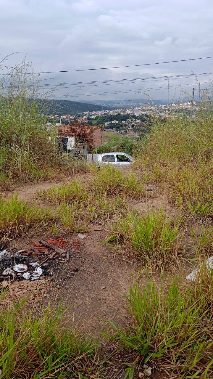Lote à venda no Serra Azul: 