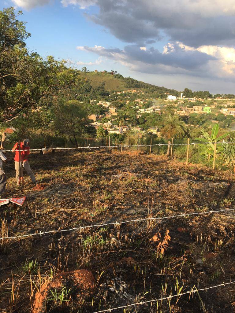 Lote à venda no Vale das Acácias: 