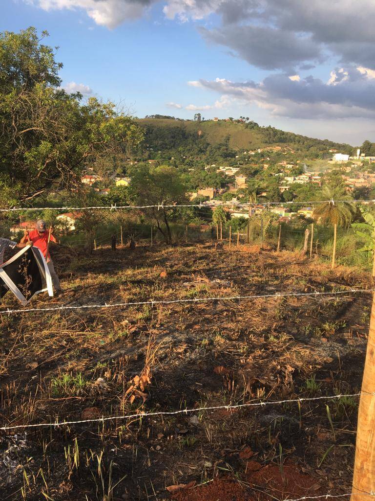 Lote à venda no Vale das Acácias: 