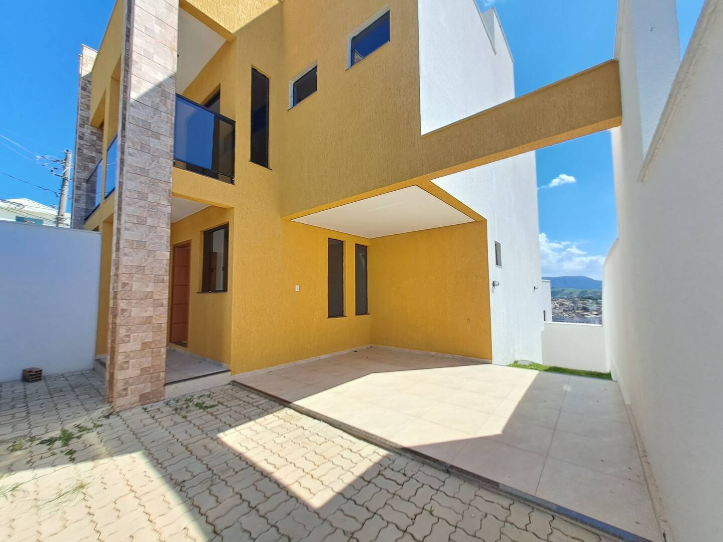 Casa Duplex à venda no Masterville: 