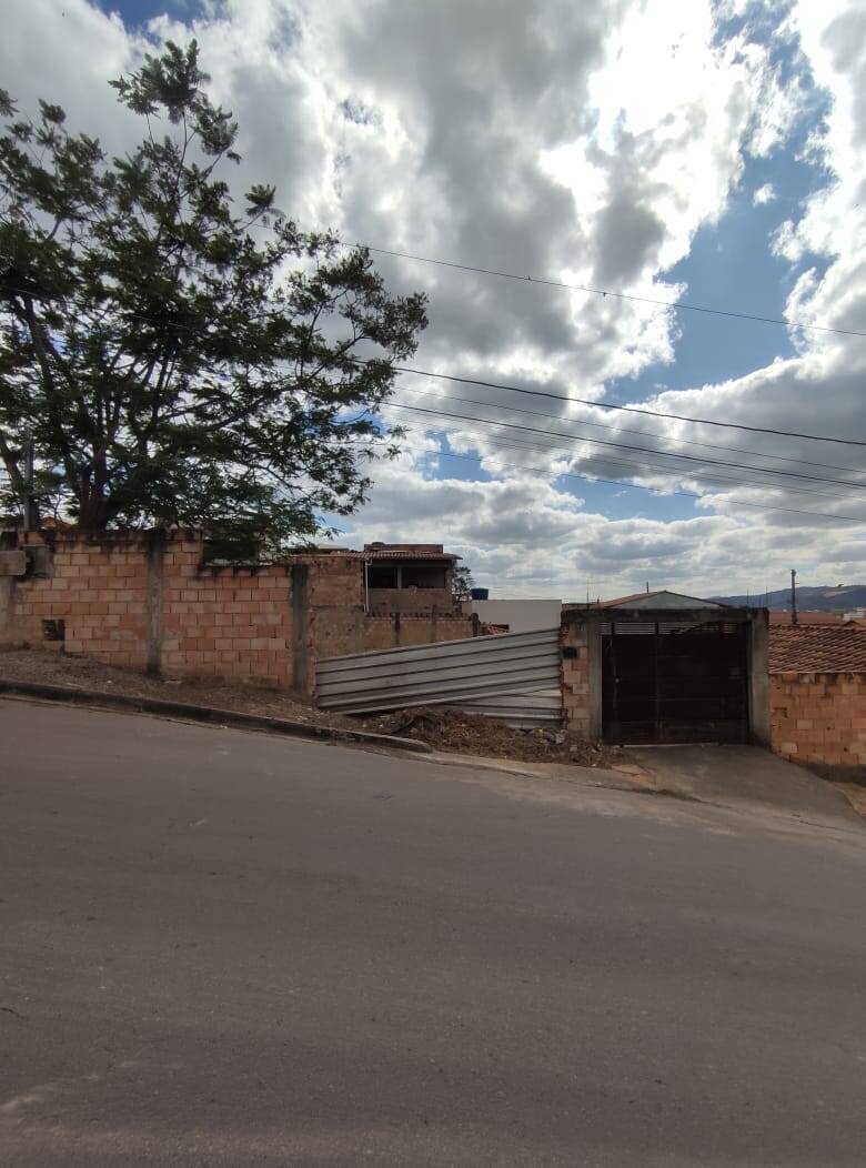 Lote à venda no Serra Azul: 