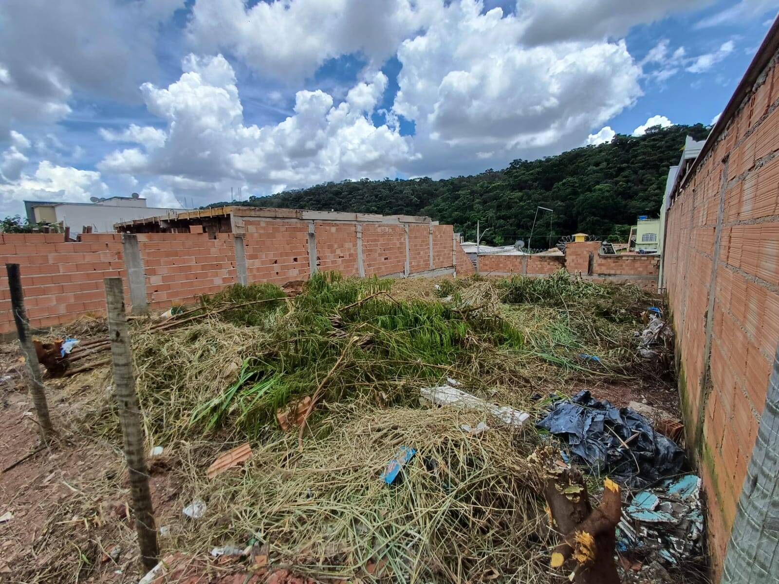 Lote à venda no Santa Rosa: 