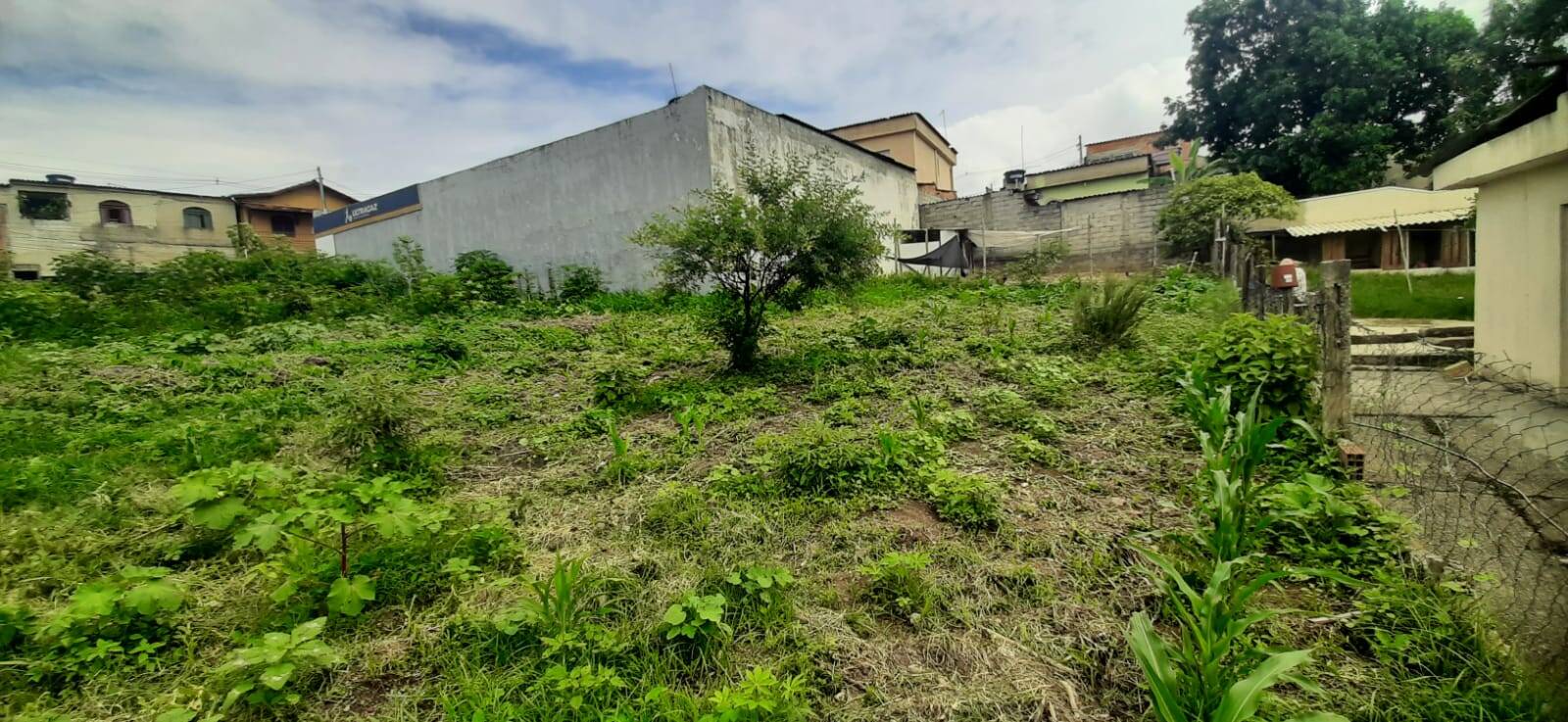 Lote à venda no Jardim das Rosas: 