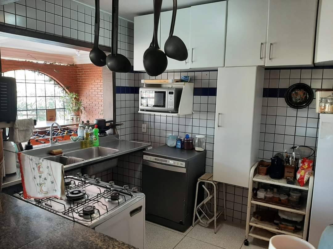 Casa à venda no Jardim das Rosas: 