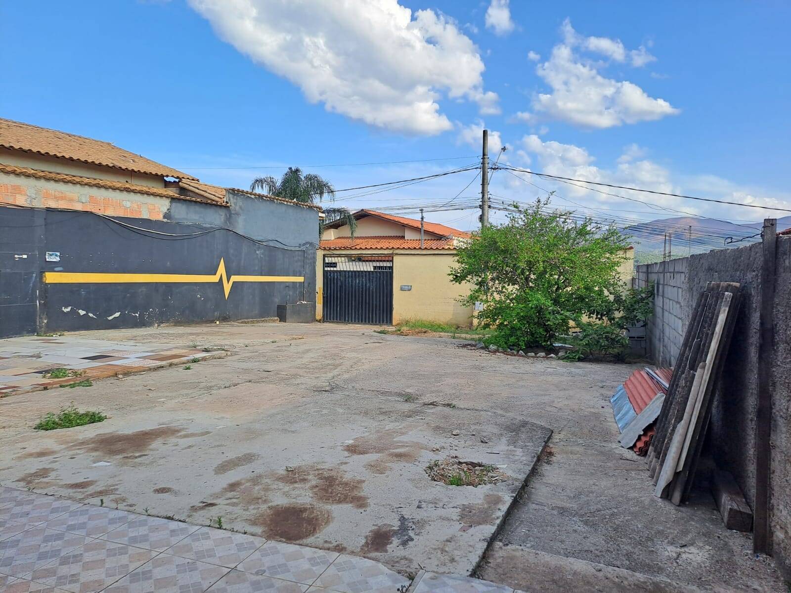 Lote à venda no Santa Rosa: 