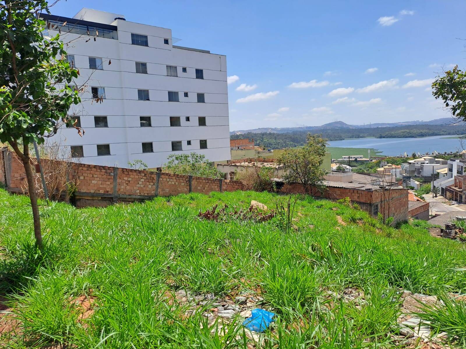 Lote à venda no Masterville: 