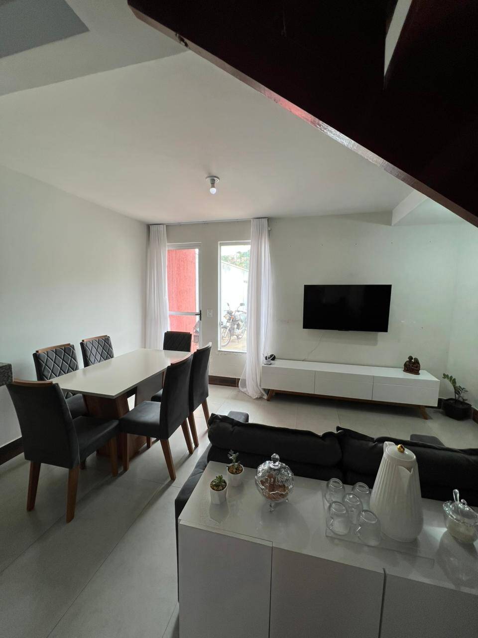 Casa Duplex à venda no Camargos: 