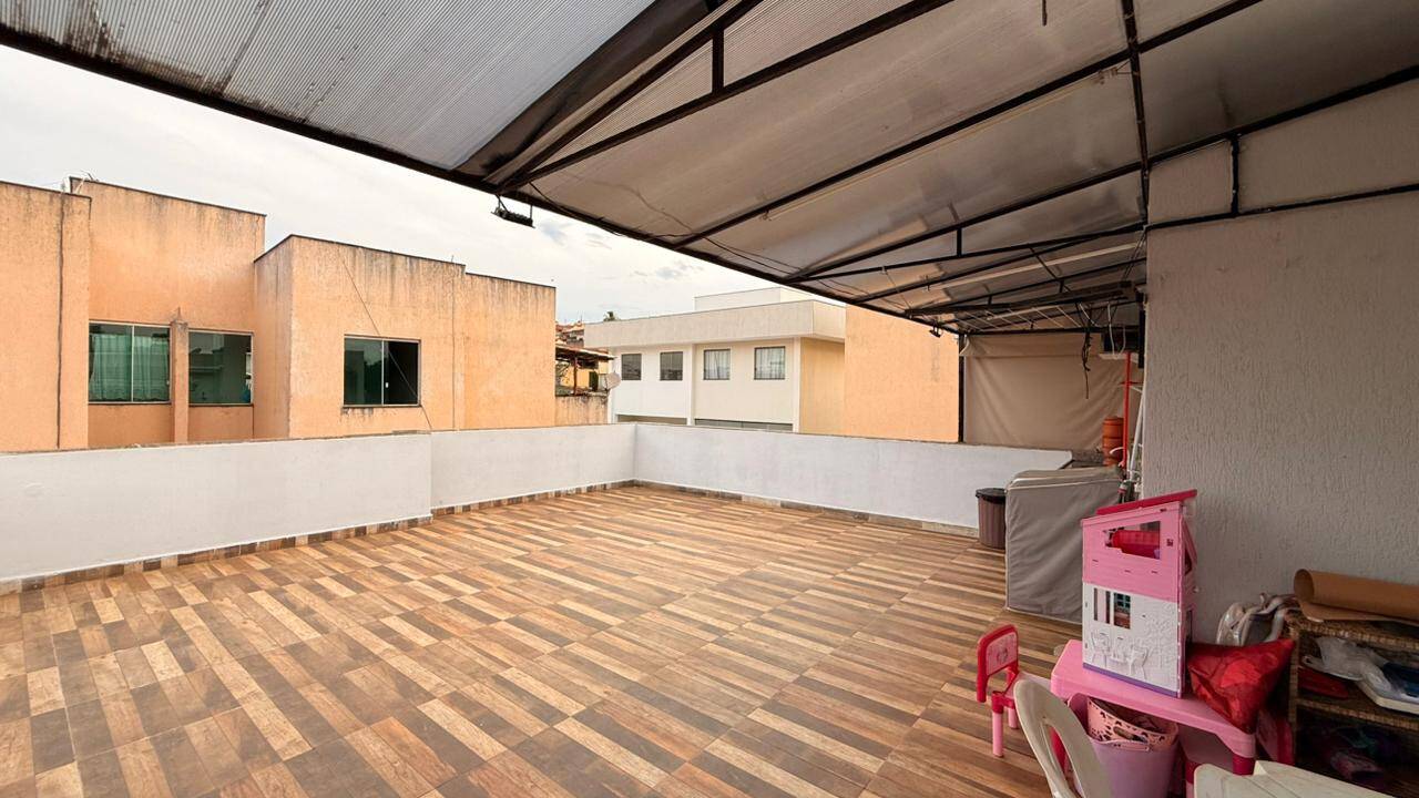 Cobertura à venda no Santa Rosa: 