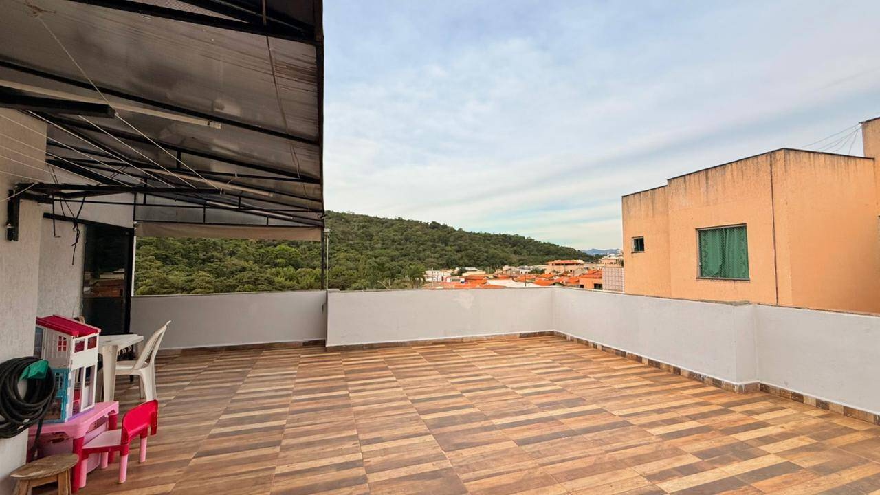 Cobertura à venda no Santa Rosa: 