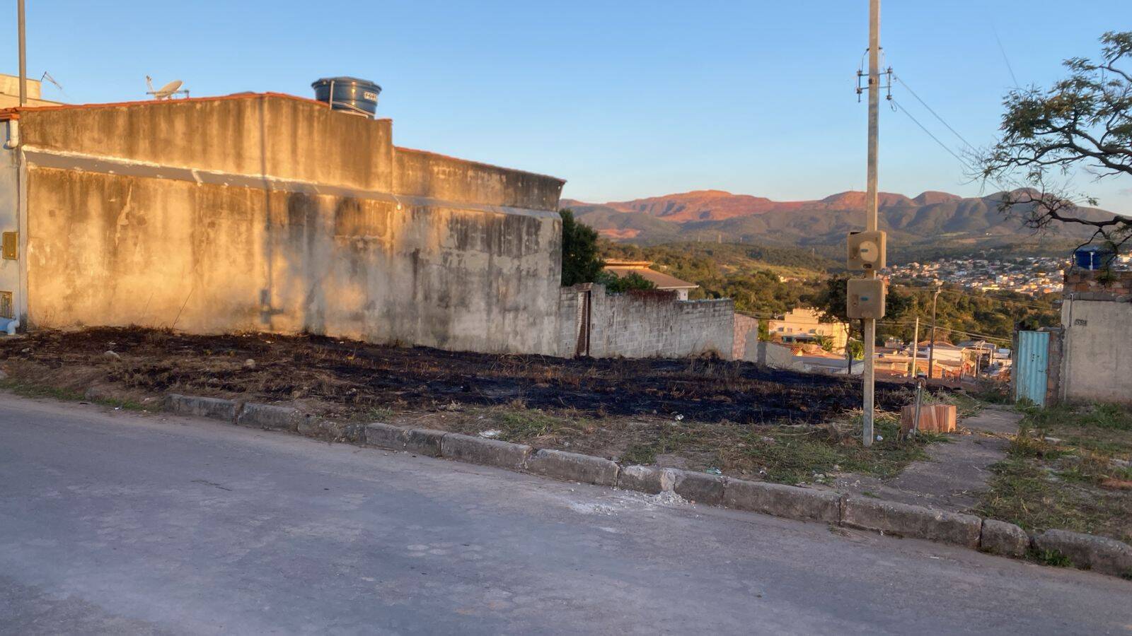 Lote à venda no Santa Rosa: 