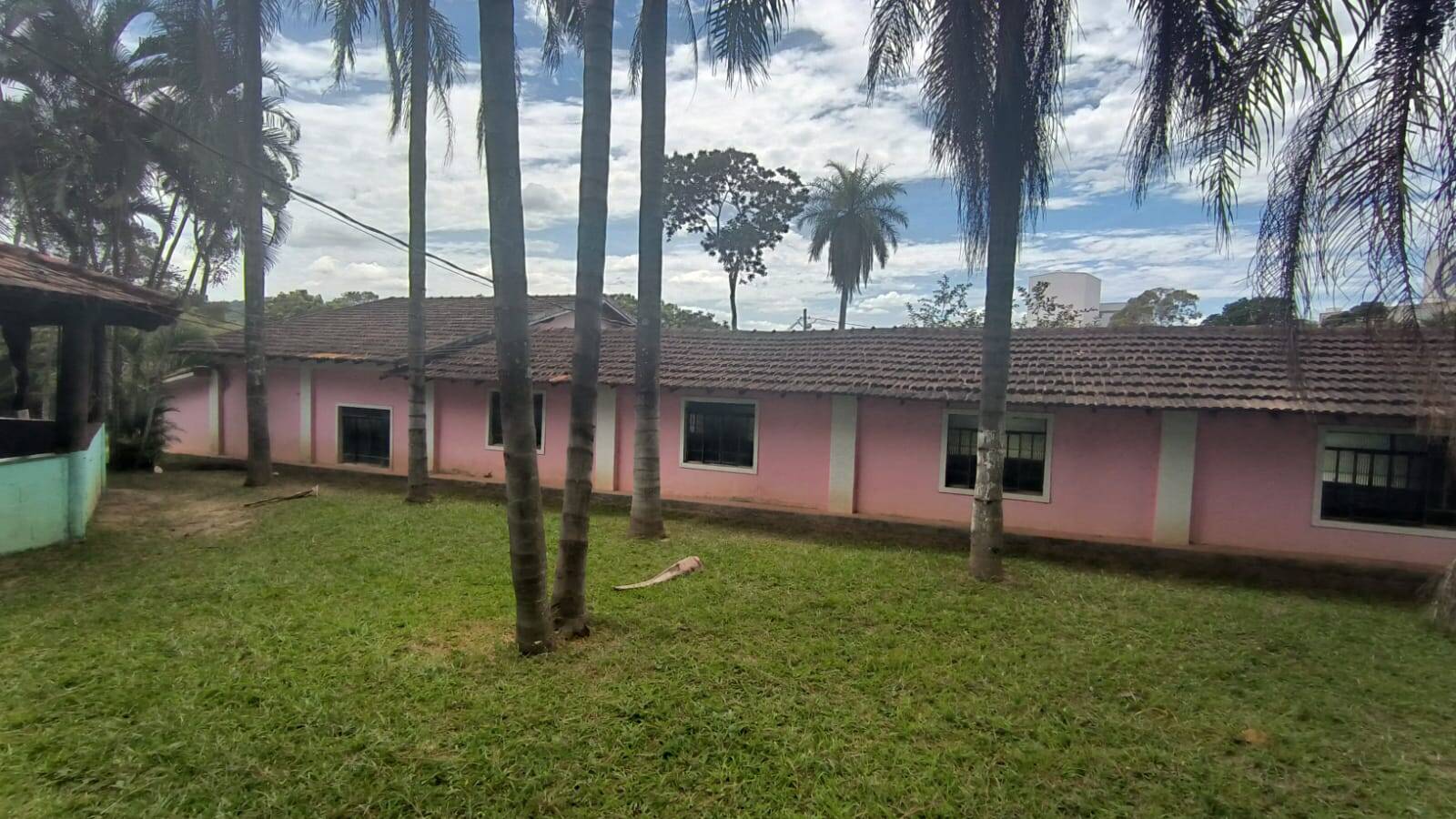 Sítio à venda no Centro: 