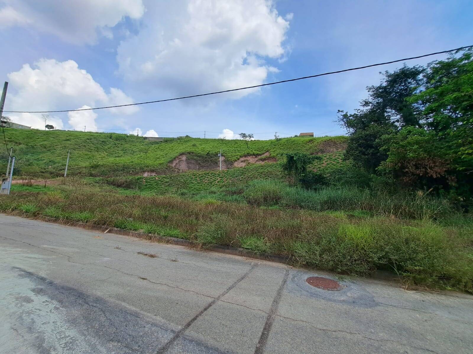 Lote à venda no Jardim Das Oliveiras: 