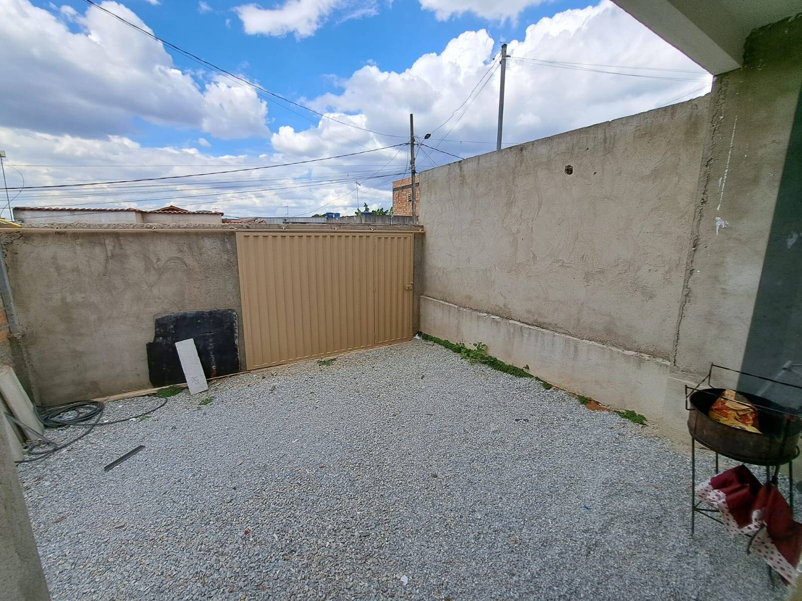 Casa Duplex à venda no Serra Azul: 