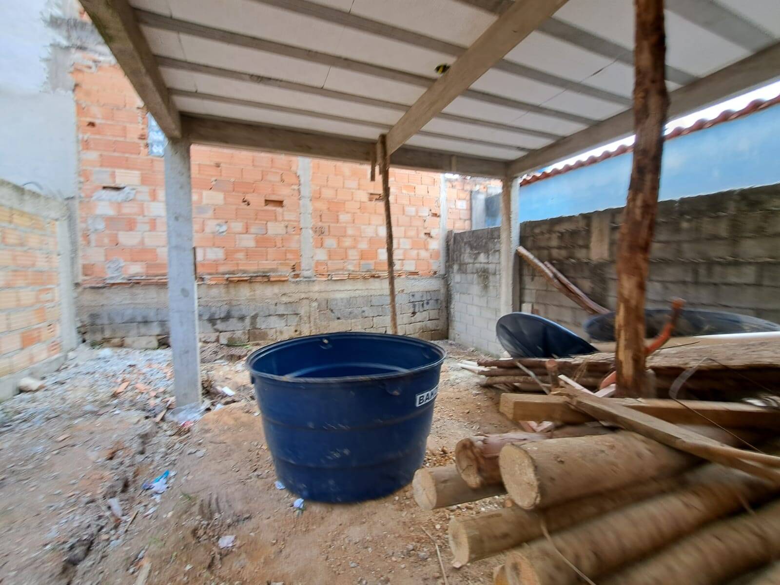 Casa Duplex à venda no Serra Azul: 