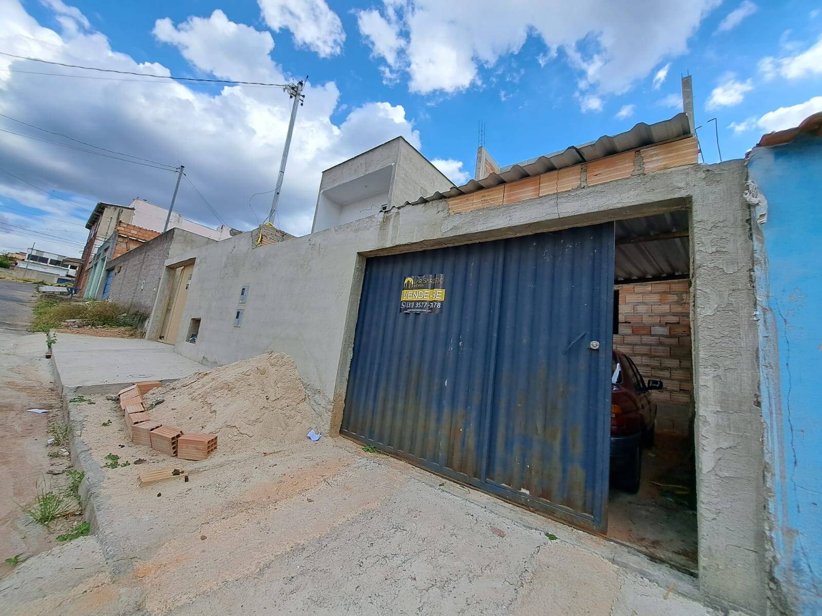 Casa Duplex à venda no Serra Azul: 