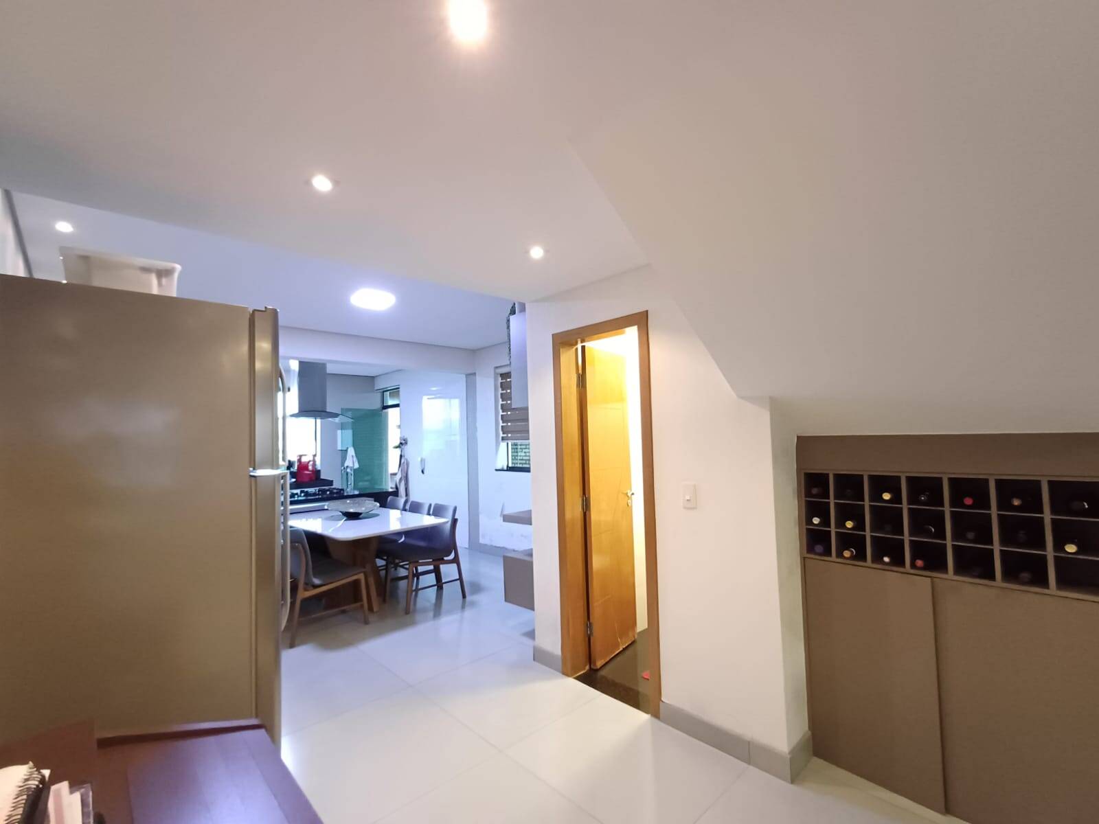 Casa Duplex à venda no Santa Rosa: 