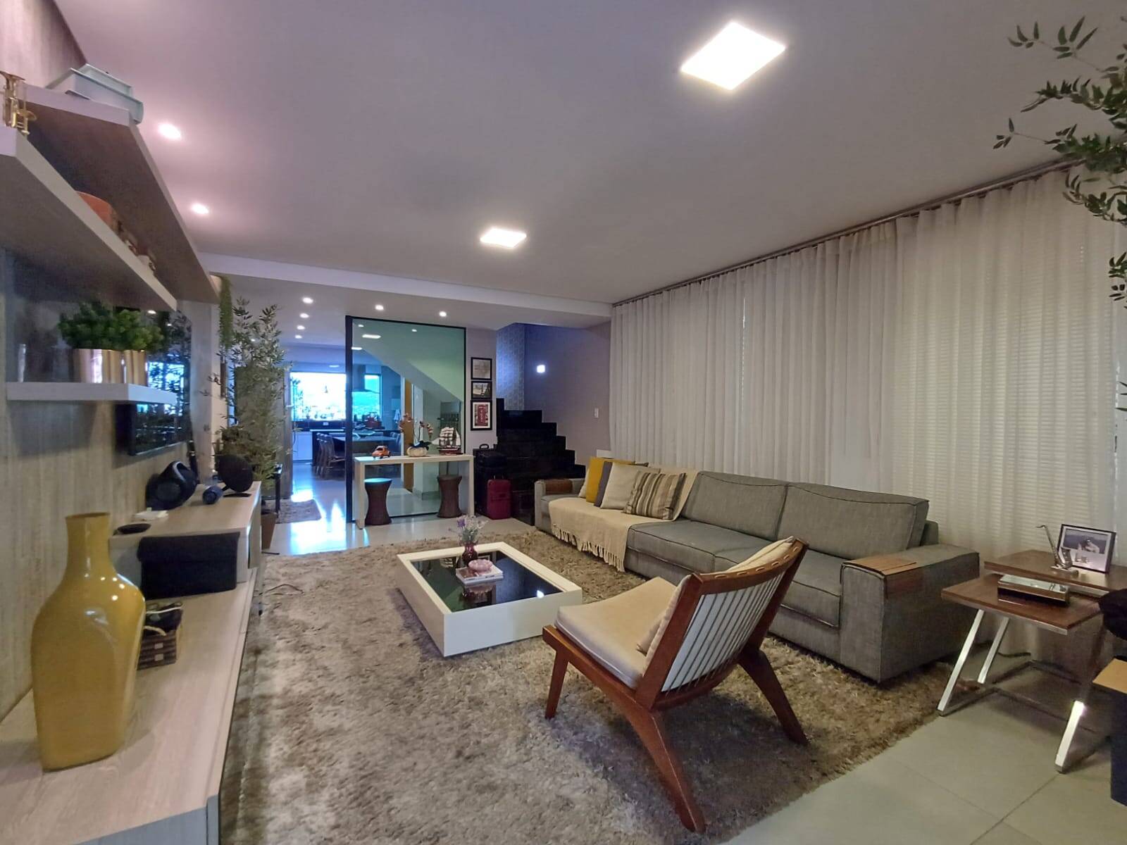 Casa Duplex à venda no Santa Rosa: 