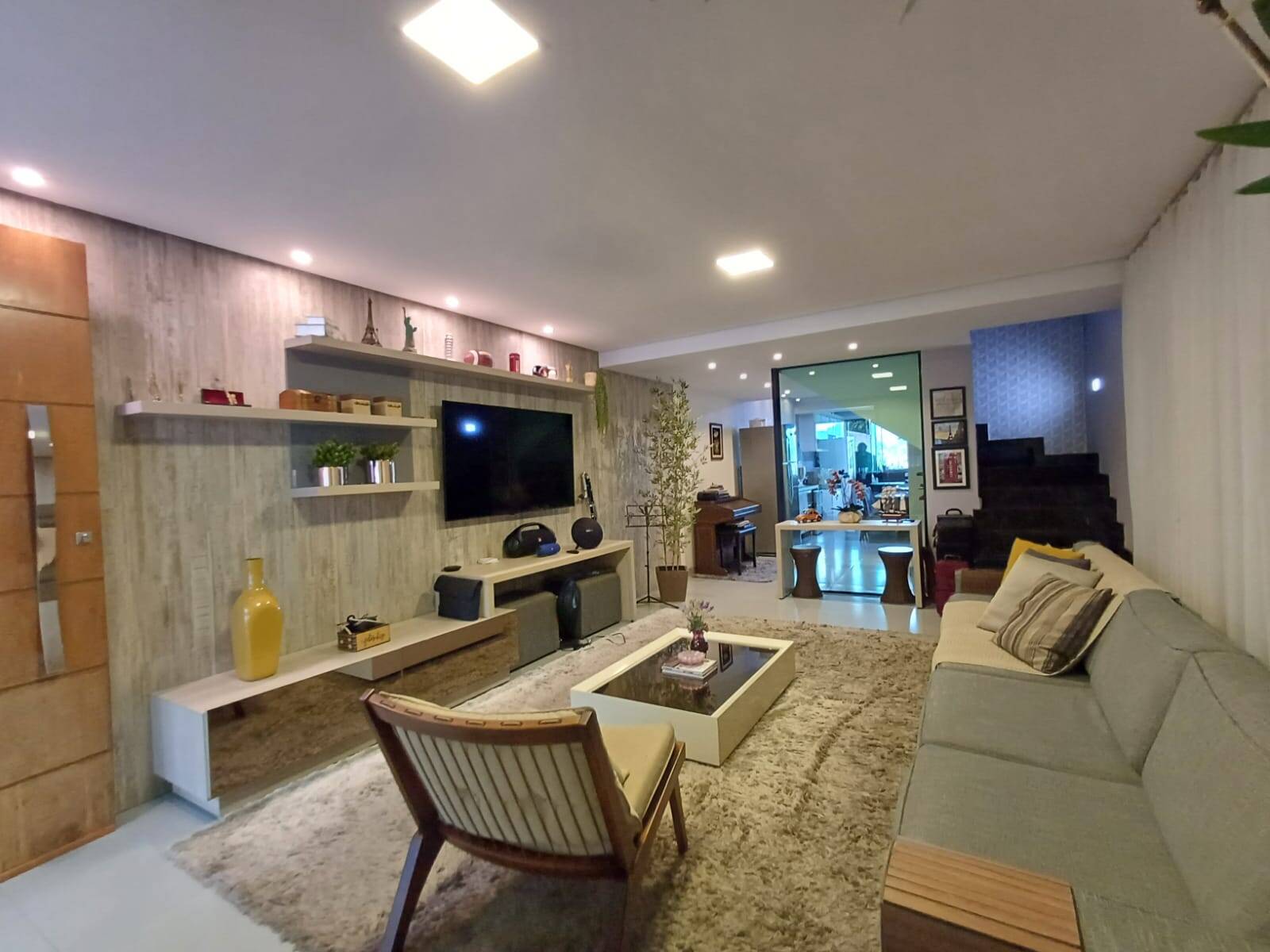 Casa Duplex à venda no Santa Rosa: 