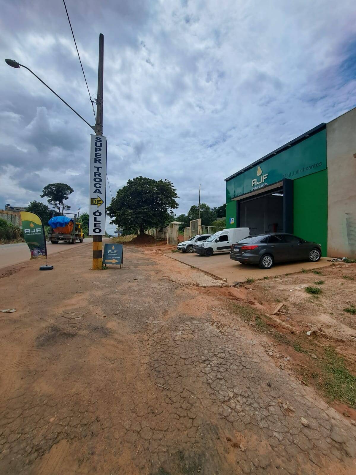 Lote à venda no Jardim Das Oliveiras: 