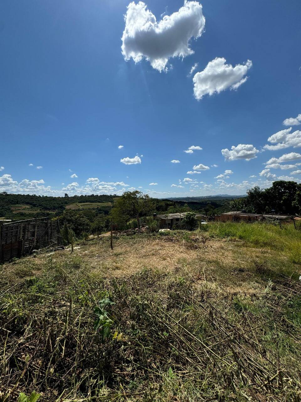 Lote à venda no Tangará: 