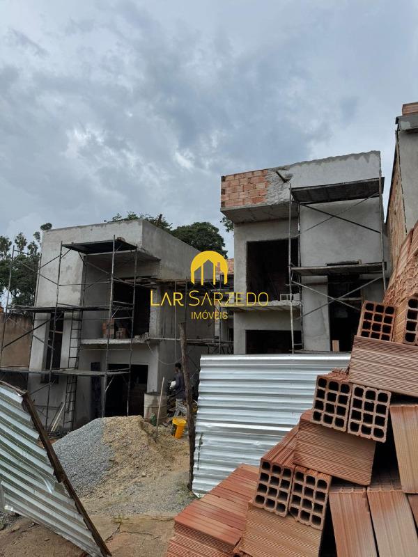 Casa Duplex à venda no Masterville: 